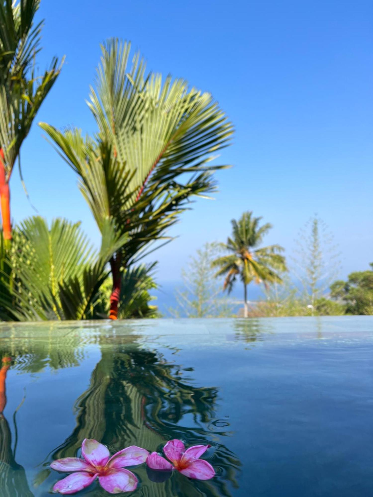 The Puncak Lombok Ξενοδοχείο Senggigi Εξωτερικό φωτογραφία